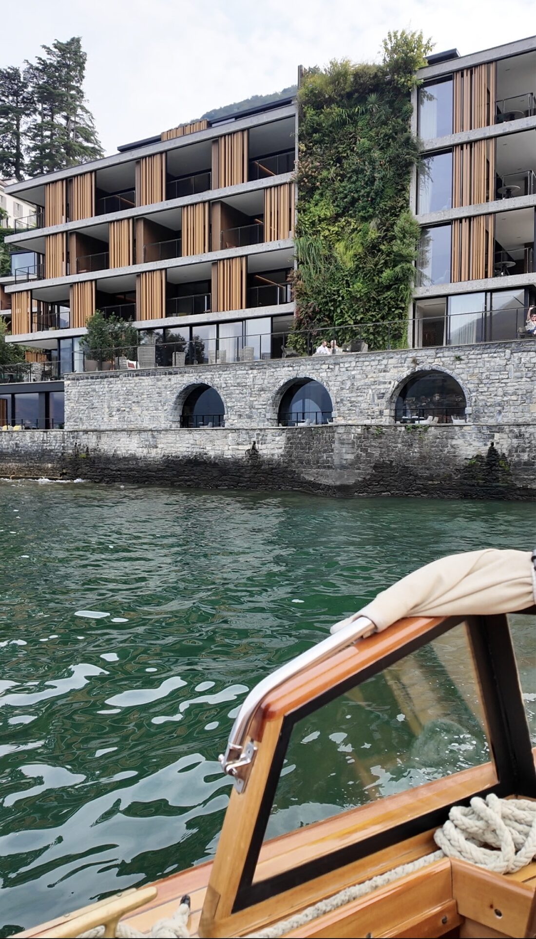 Pulling up to Il Sereno on one of the hotel’s wooden boats